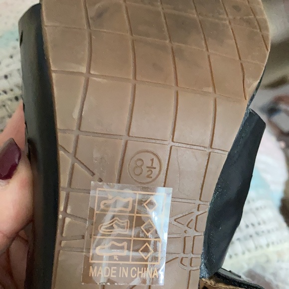 LAST CALL NY VIP black cut-out booties - Picture 13 of 13